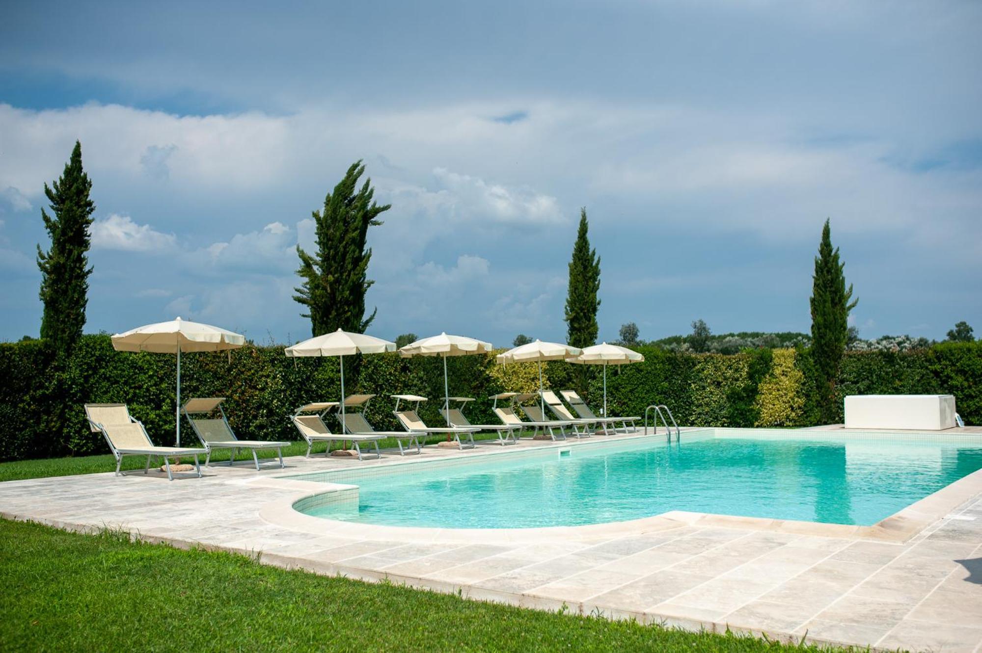 Le Colombaie Country Resort Ponsacco Buitenkant foto