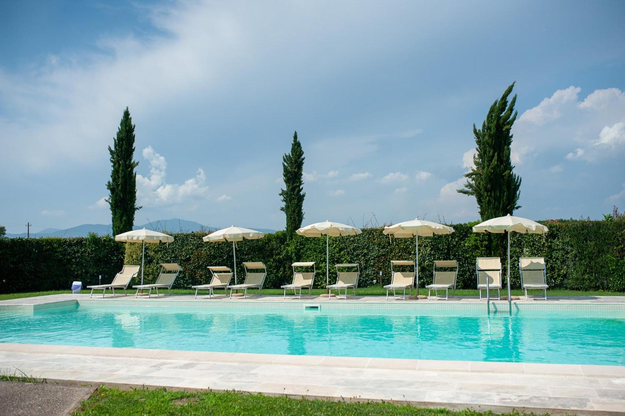 Le Colombaie Country Resort Ponsacco Buitenkant foto