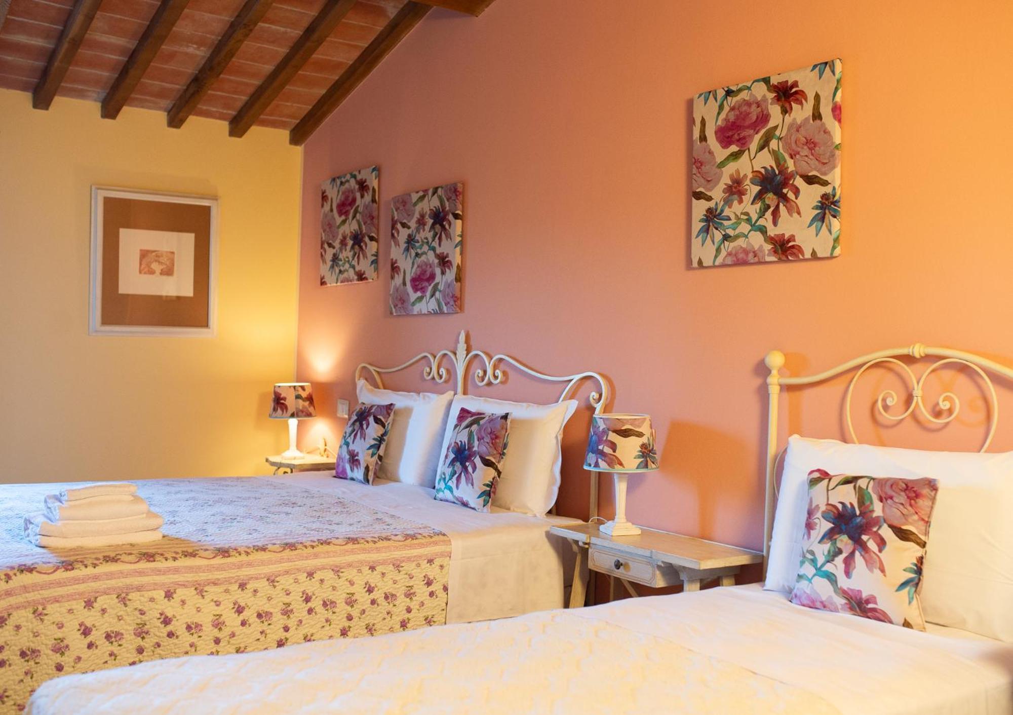 Le Colombaie Country Resort Ponsacco Buitenkant foto
