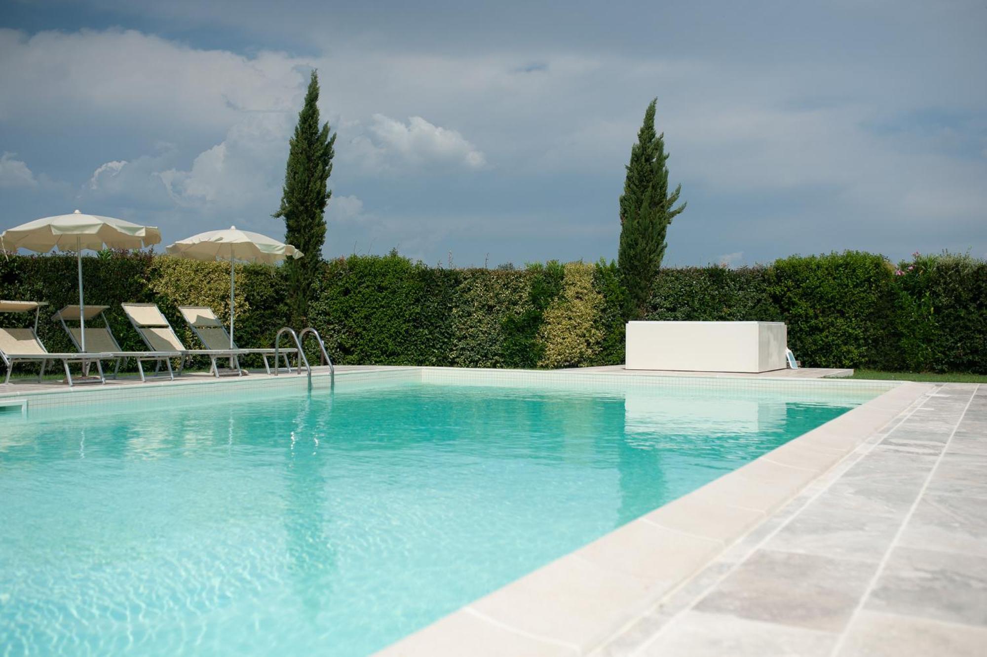 Le Colombaie Country Resort Ponsacco Buitenkant foto
