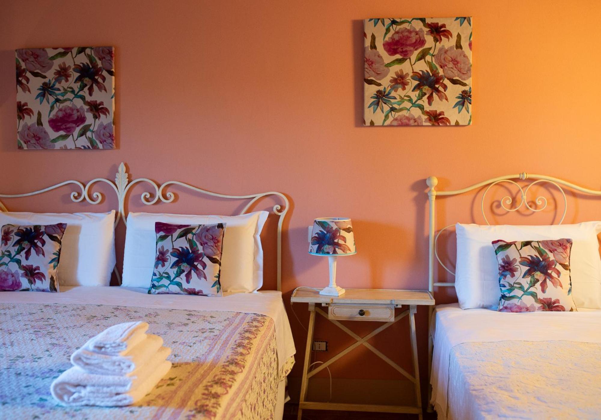 Le Colombaie Country Resort Ponsacco Kamer foto