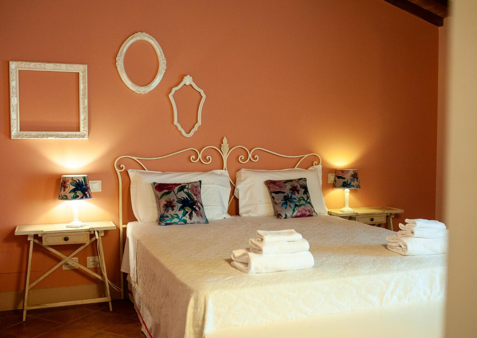 Le Colombaie Country Resort Ponsacco Kamer foto